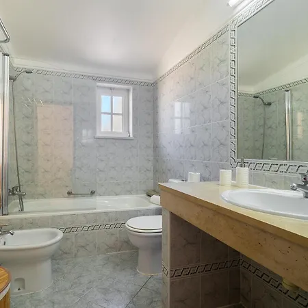 Ponta Grande - Dourada *